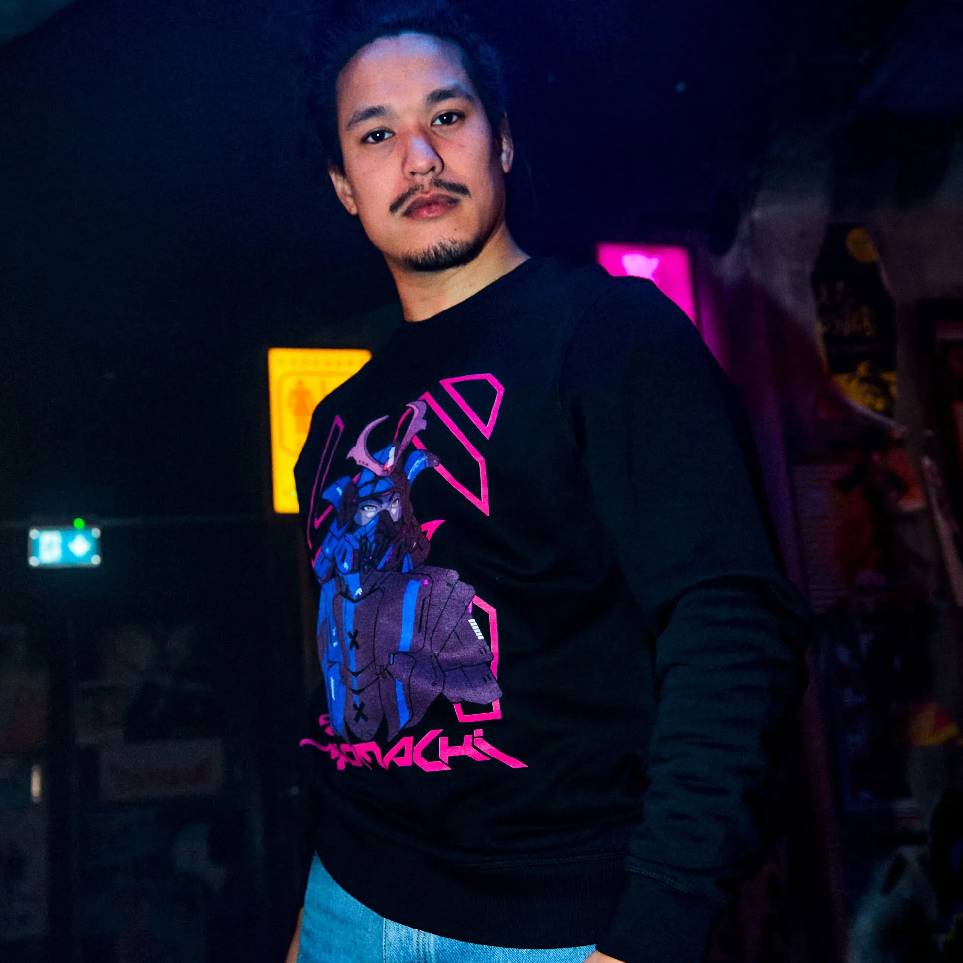 5AMUR41: SWEATER