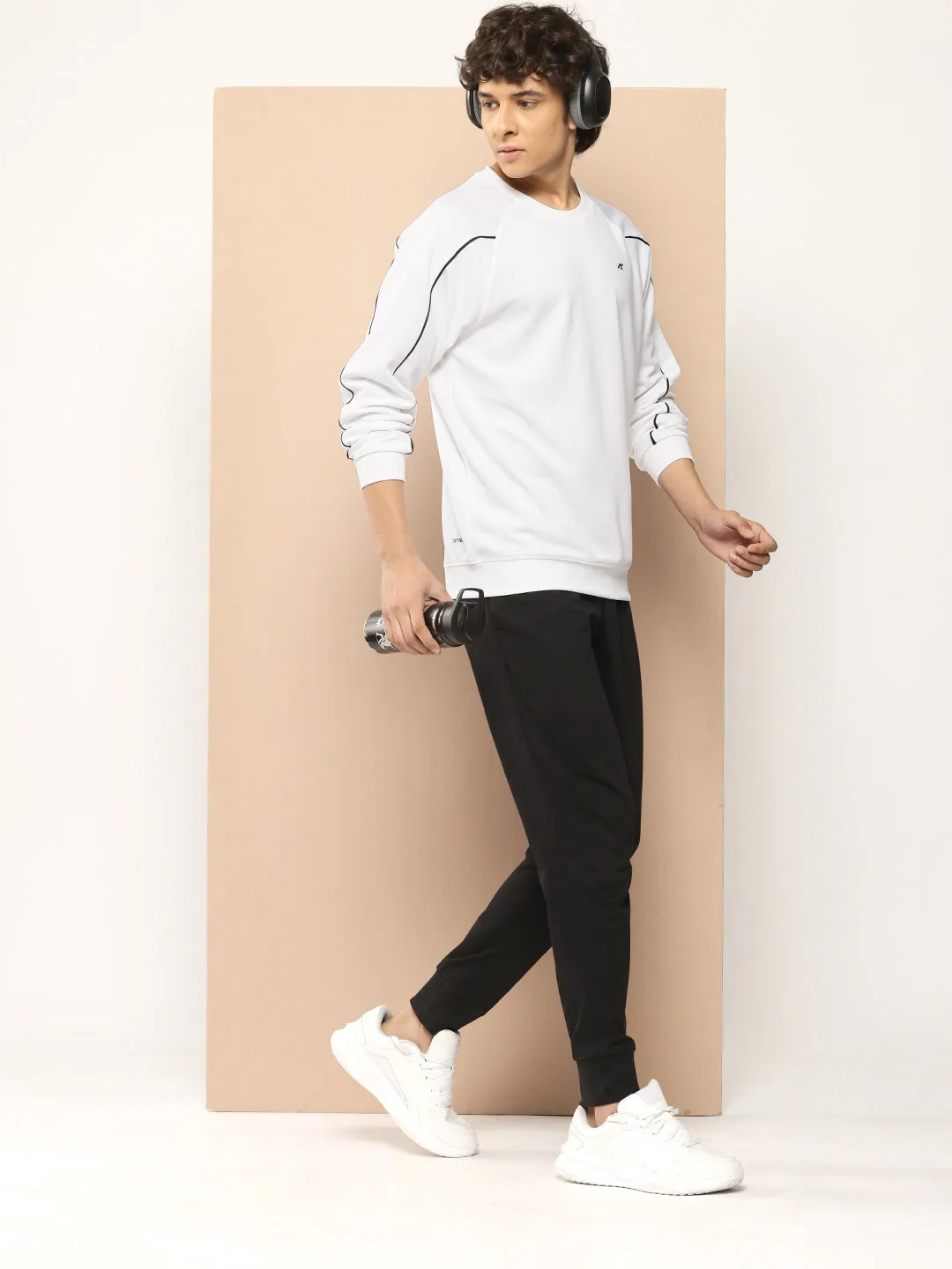 Alcis Men Solid Sweatshirt
