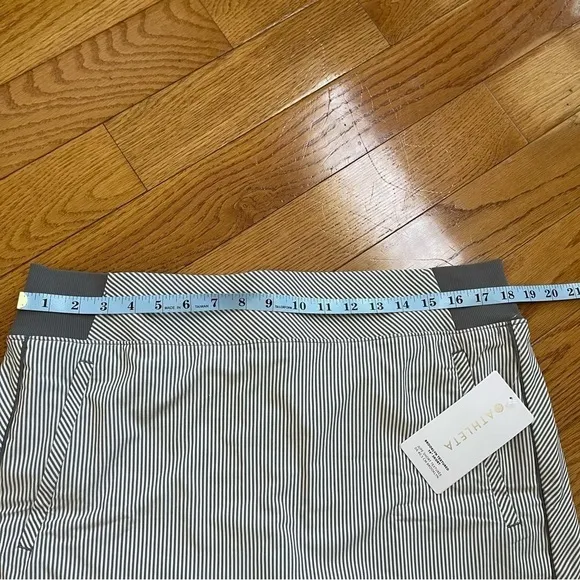 Athleta Brooklyn Textured Pull On Skort Gray Ivory Stripe Size 16 NEW