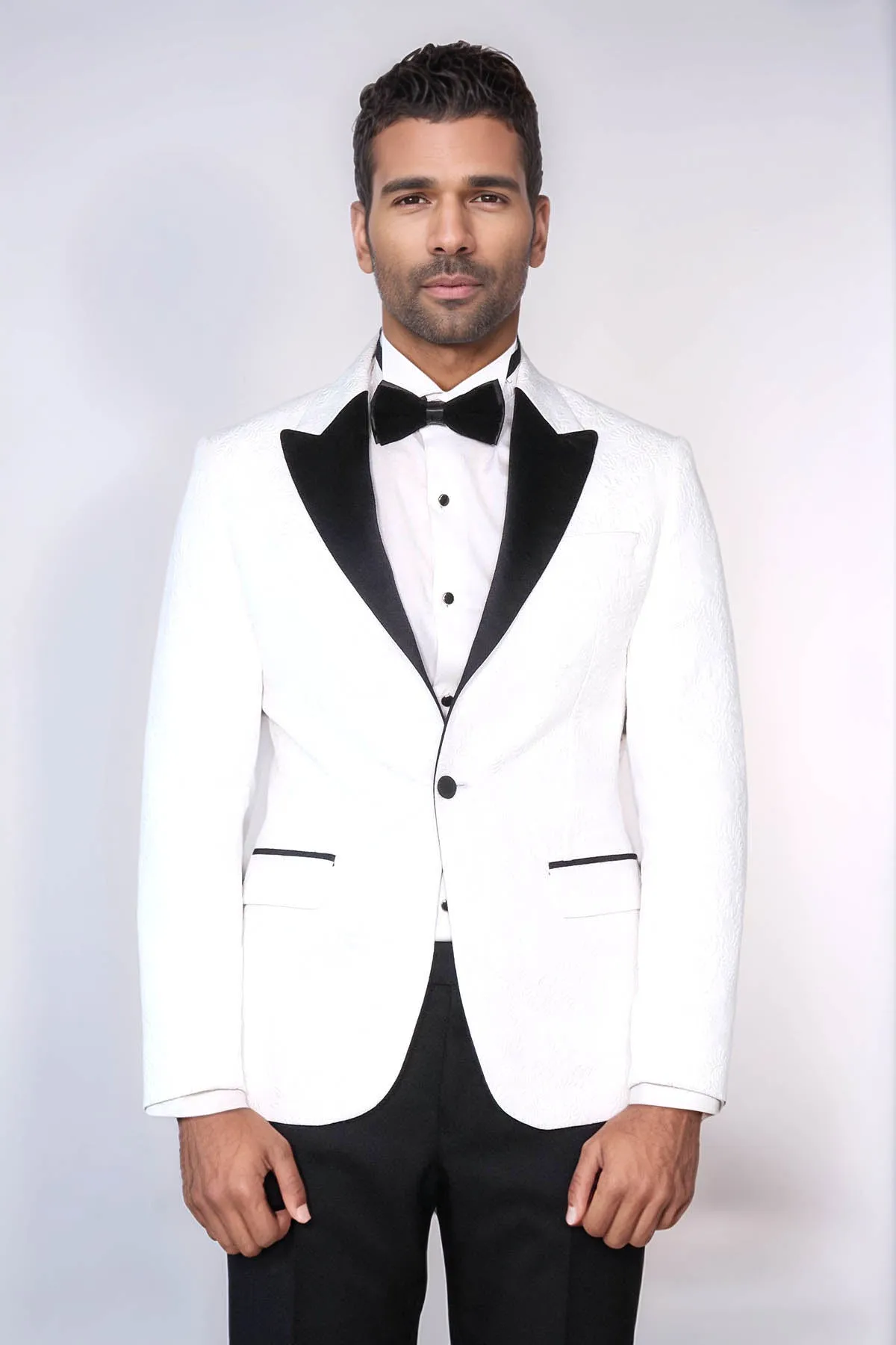 Black Peak Lapel Textured Fabric Men's Royal White Tuxedo Jacket - Wessi