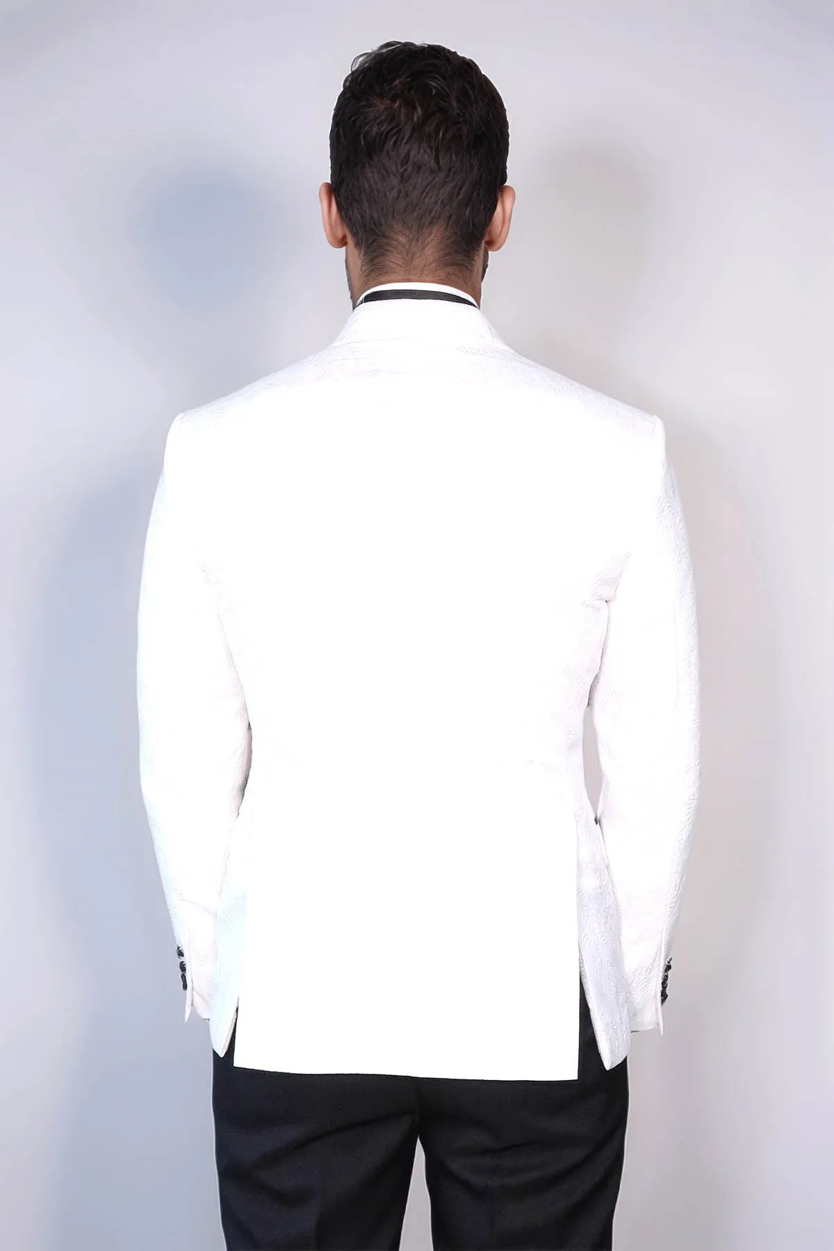 Black Peak Lapel Textured Fabric Men's Royal White Tuxedo Jacket - Wessi
