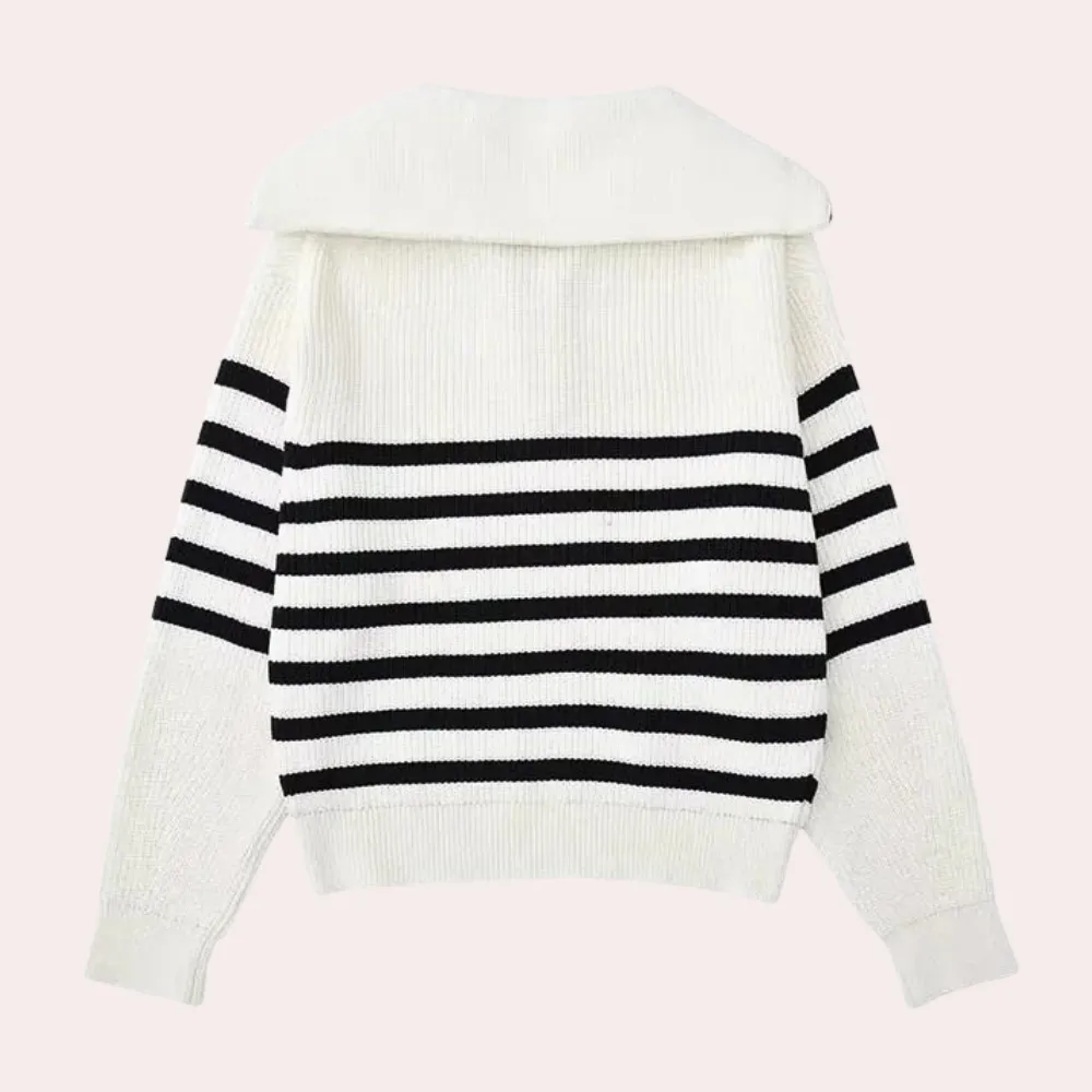 Chic - women's jumper with fashionable zip fastening