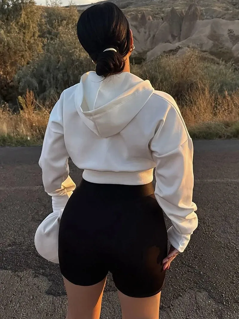 Cropped Zip Up Hoodies for Women - Hooded Zipper Jacket Streetwear Fleece Sweatshirt in White and Black