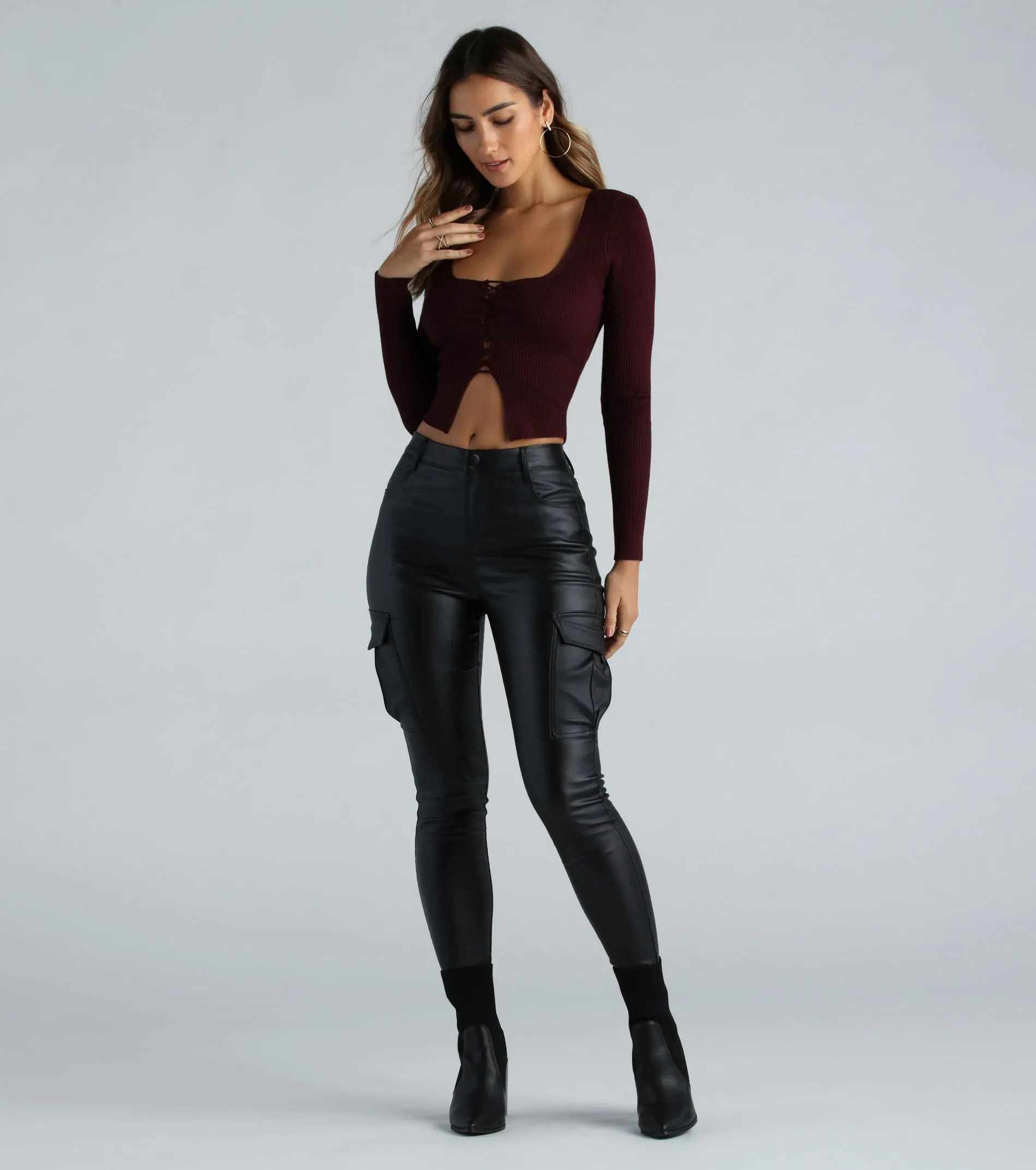 Cute Flair Lace-Up Sweater Crop Top