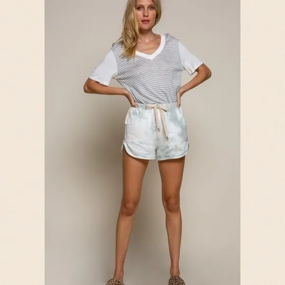 Dreamy Fog Dip Dye Sweat Shorts