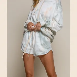 Dreamy Fog Dip Dye Sweat Shorts