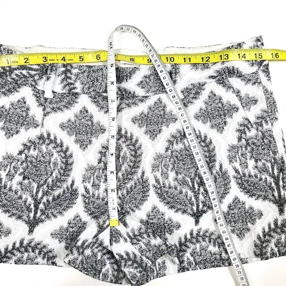DVF Naples Shorts In Floral Stamp Chino Shorts