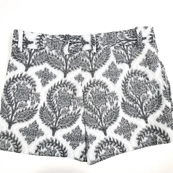 DVF Naples Shorts In Floral Stamp Chino Shorts