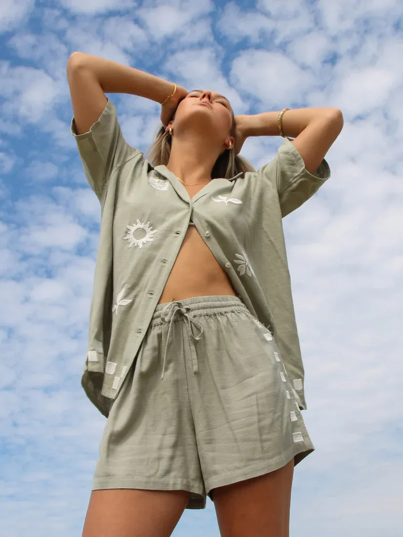 Florez Shorts - Sage