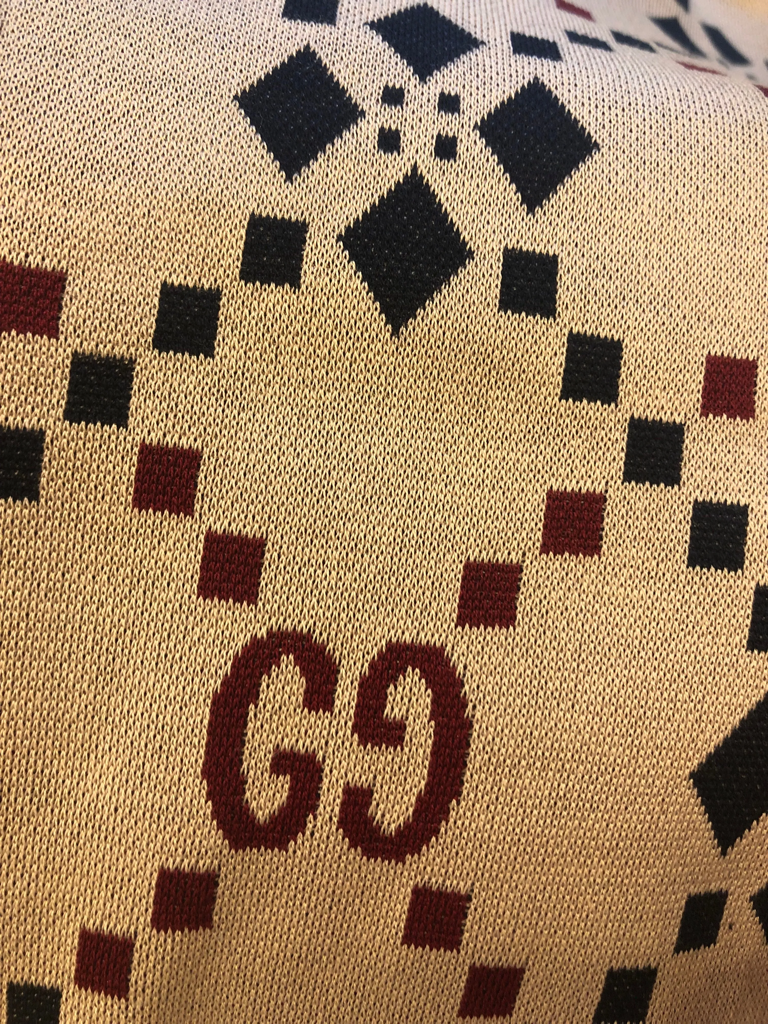 Gucci Shorts in Beige with Maroon and Blue Accents