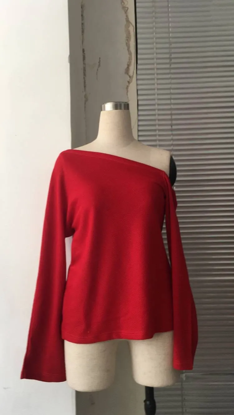 Ladies Sexy Word Shoulder Sweater Autumn and Winter Knitted Sweater