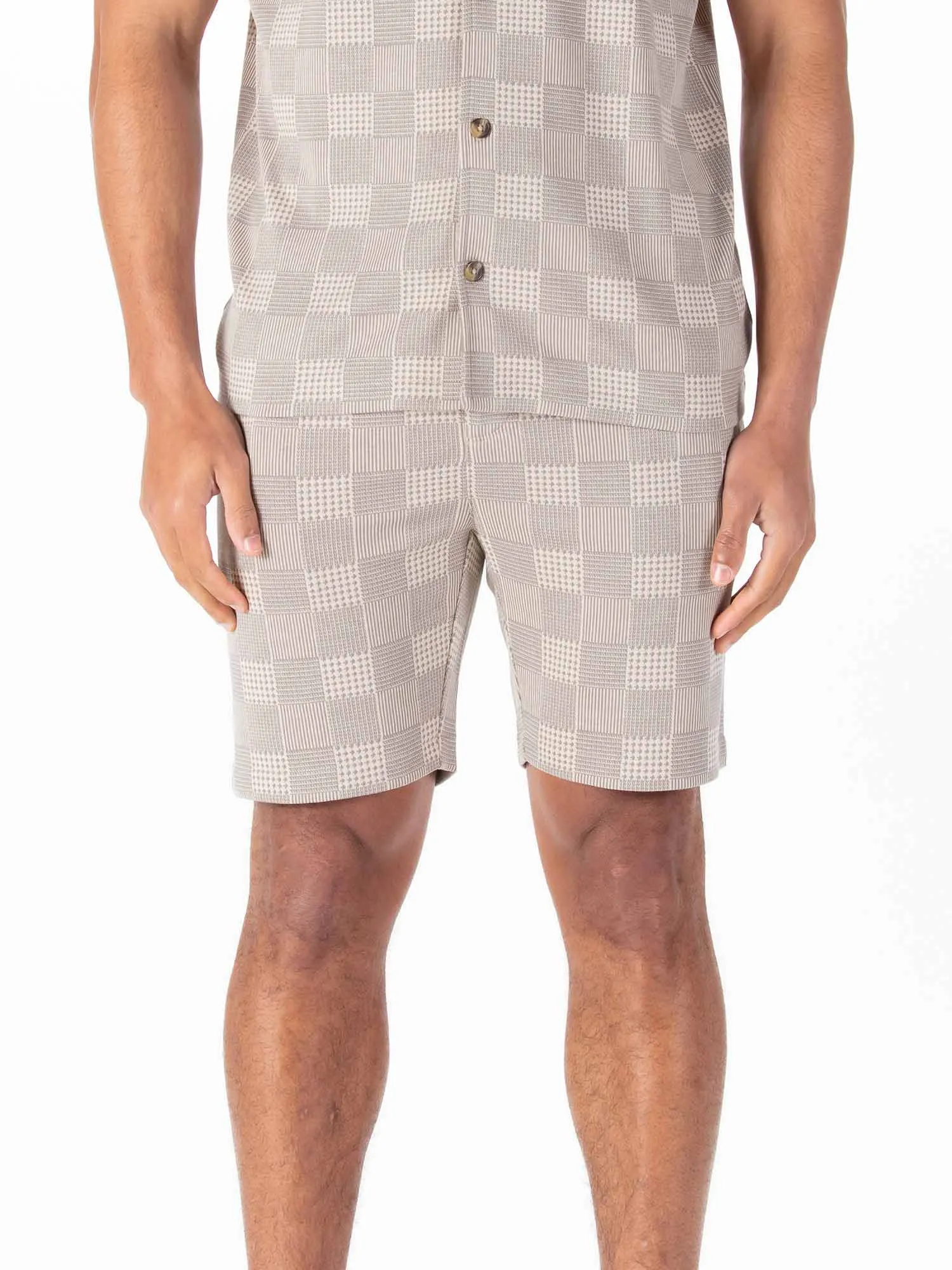 LAKI TEXTURED SHORTS