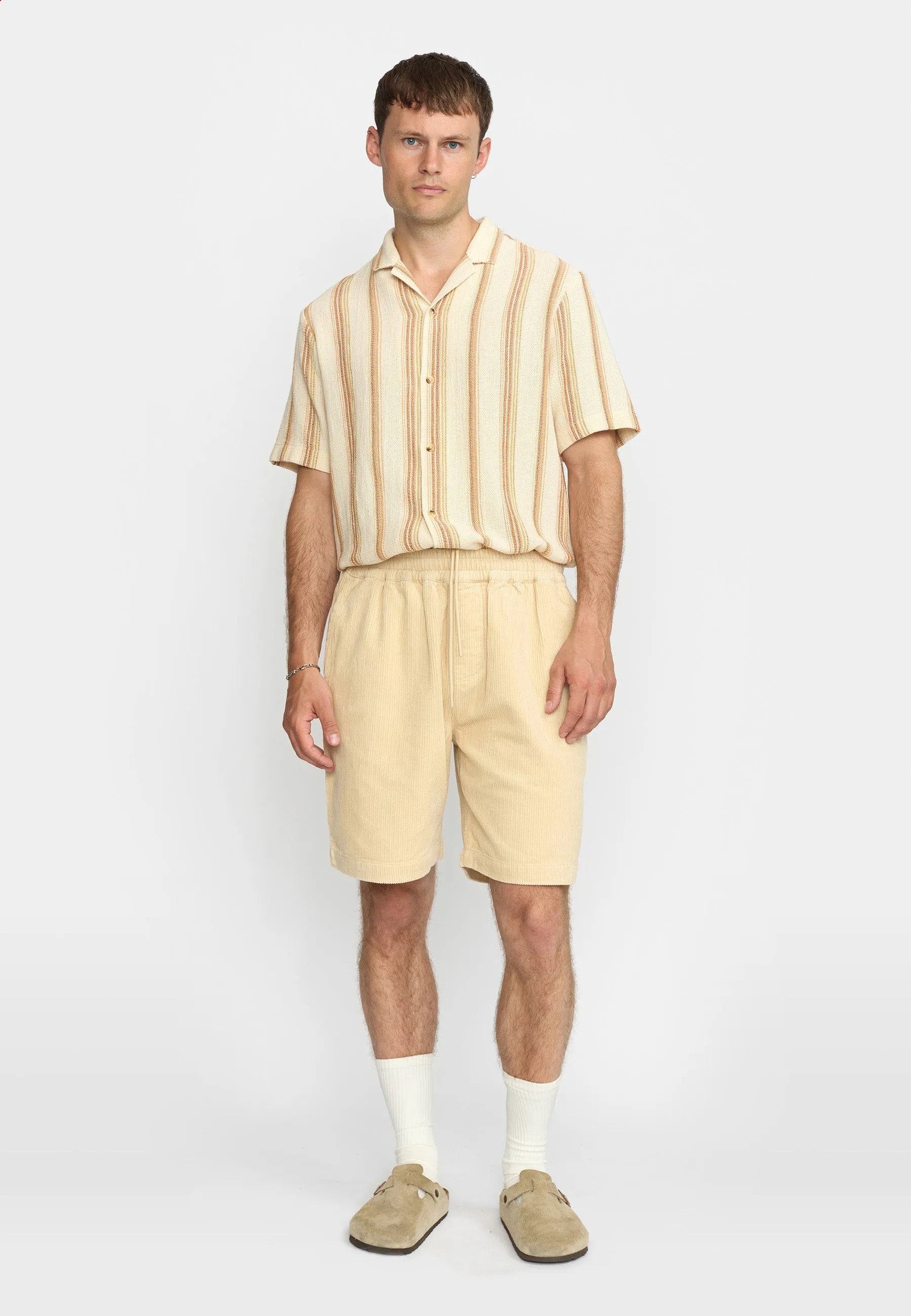 Long Casual Shorts / 4053 - Darkoffwhite