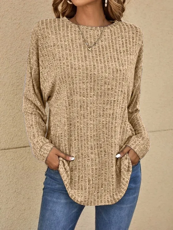 Long-sleeved jumpers for stylish womenswear