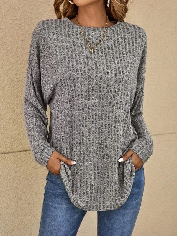 Long-sleeved jumpers for stylish womenswear