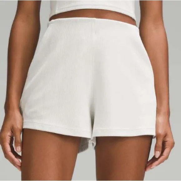 Lululemon Ribbed Softstreme High Rise Short 2” In Bone Size 0
