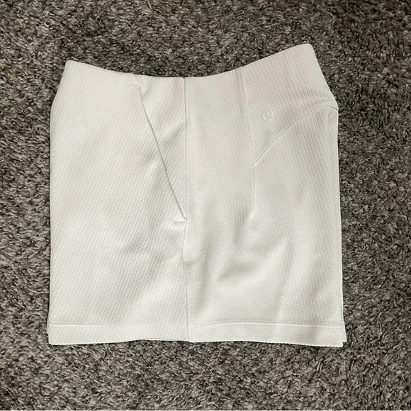 Lululemon Ribbed Softstreme High Rise Short 2” In Bone Size 0