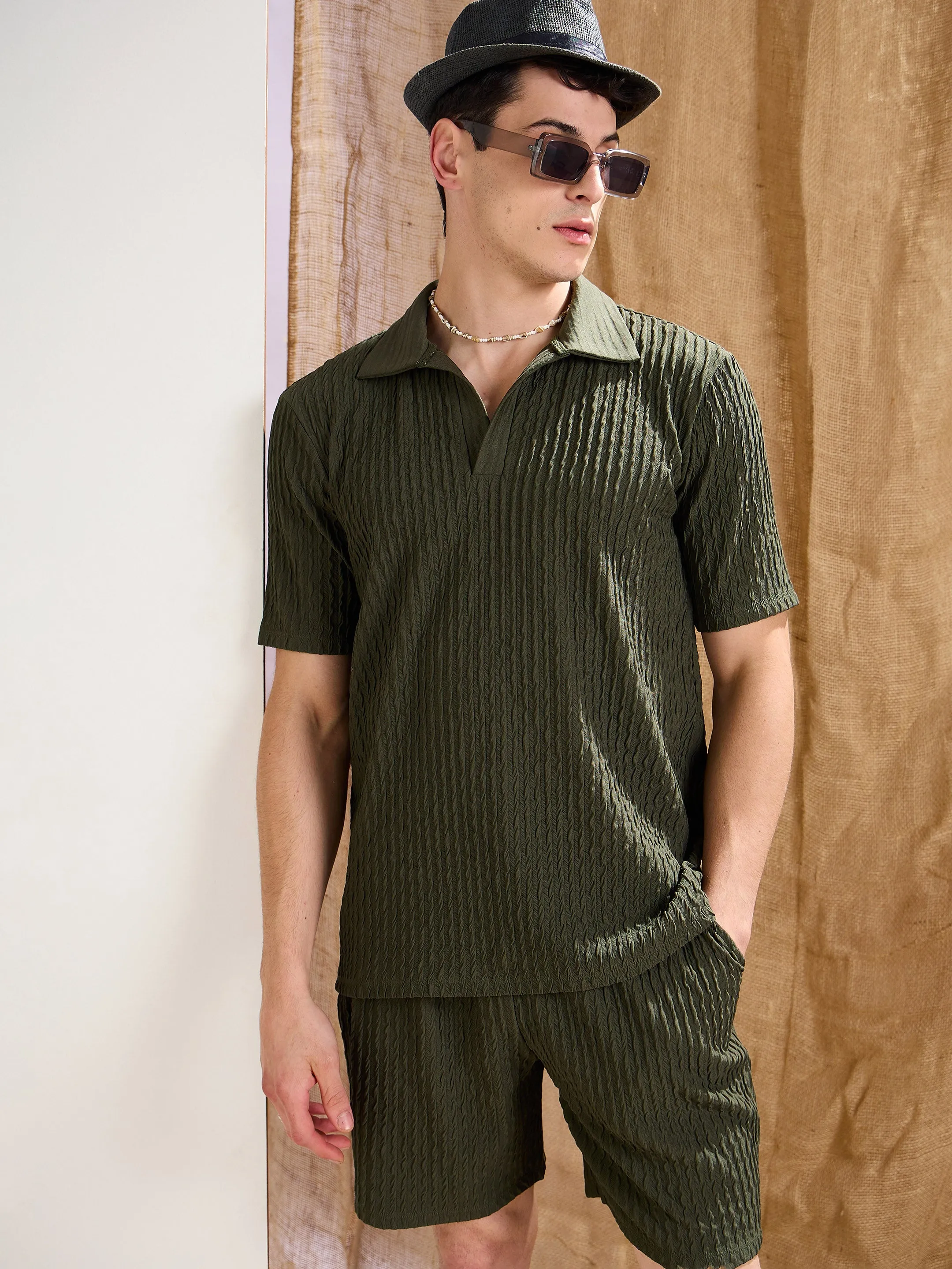 Men Olive Textured Relax Fit Polo T-Shirt With Shorts