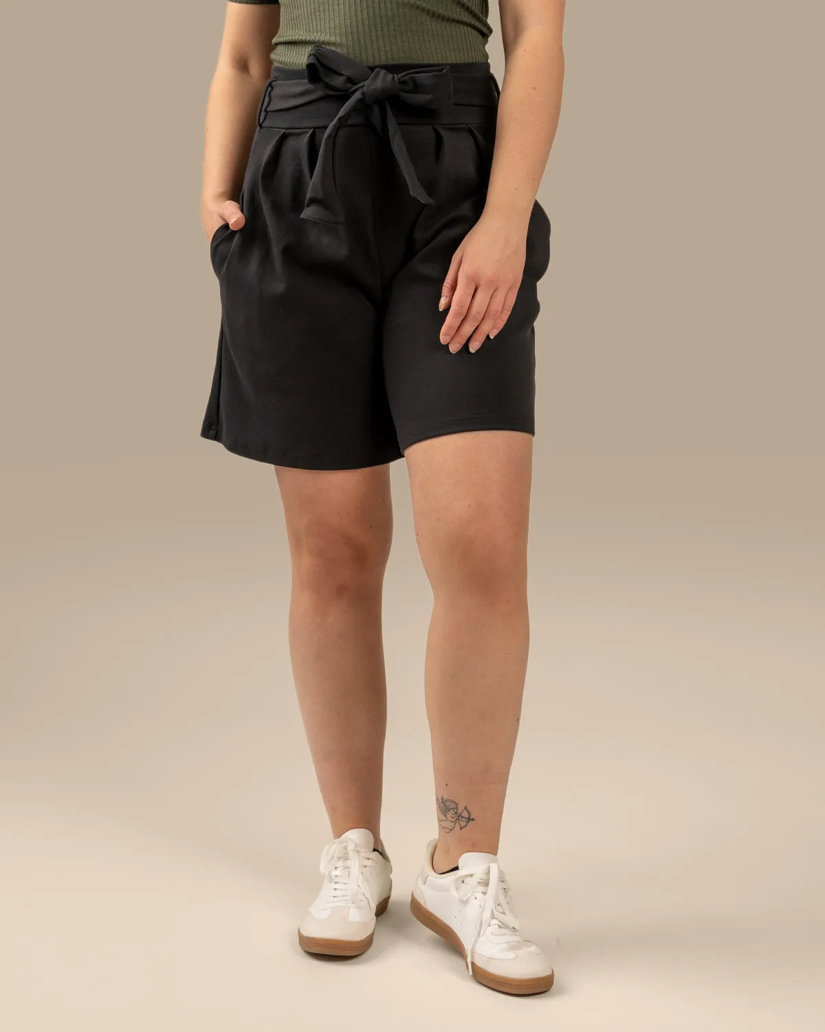 Mukava Shorts Black