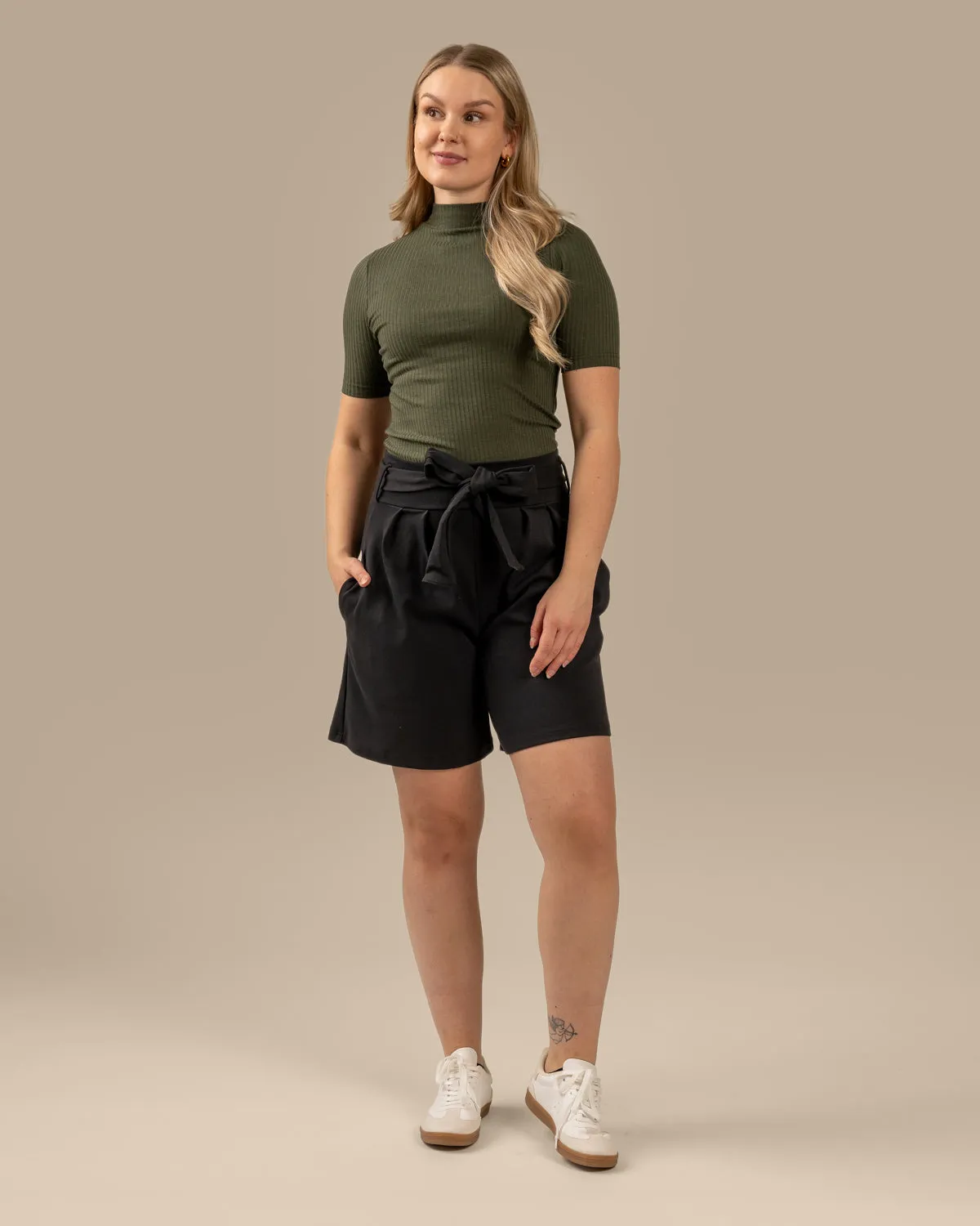 Mukava Shorts Black