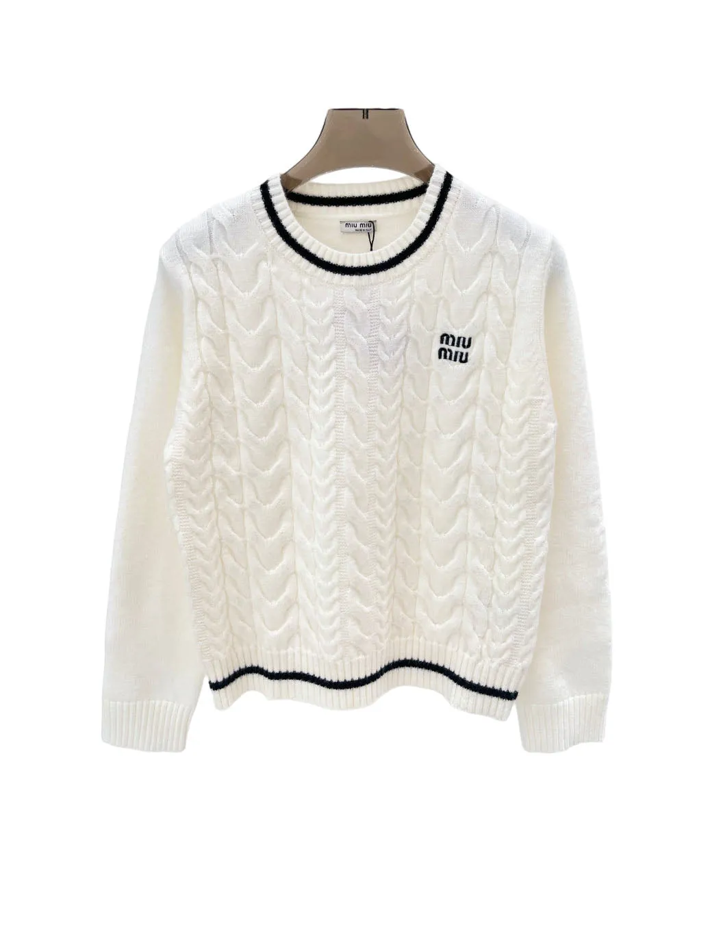 New color matching letter jacquard knitted long sleeve