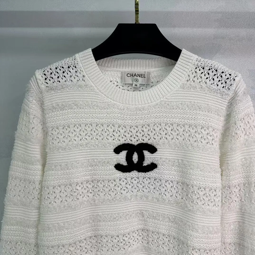 New contrast logo hollow knit long sleeve