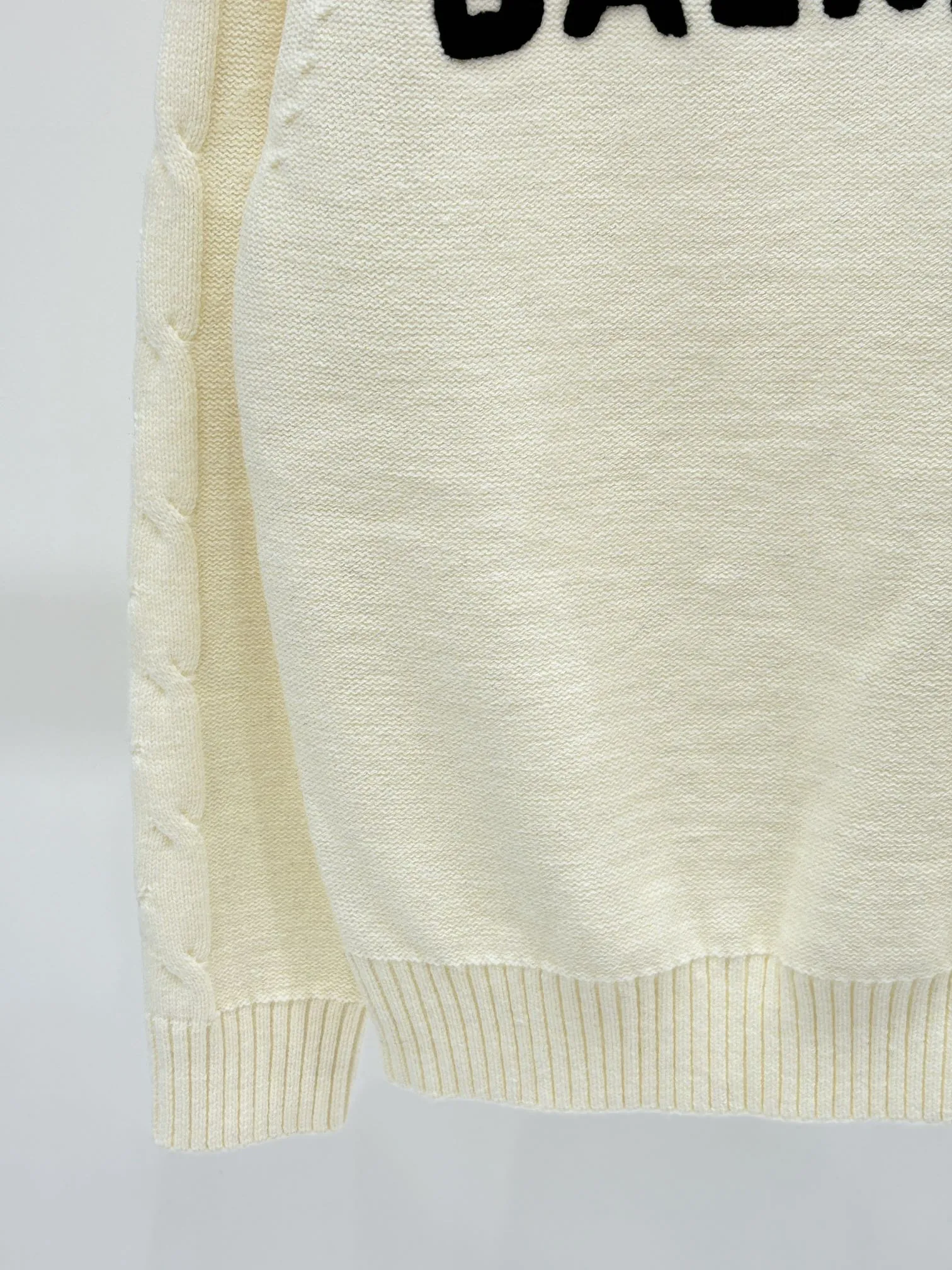 New solid color letter jacquard knitted long sleeve