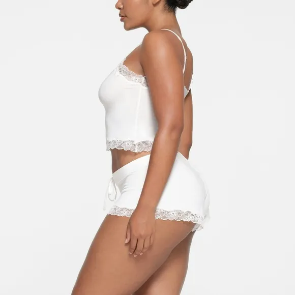 NWOT SKIMS COTTON LACE SHORTS IN MARBLE
