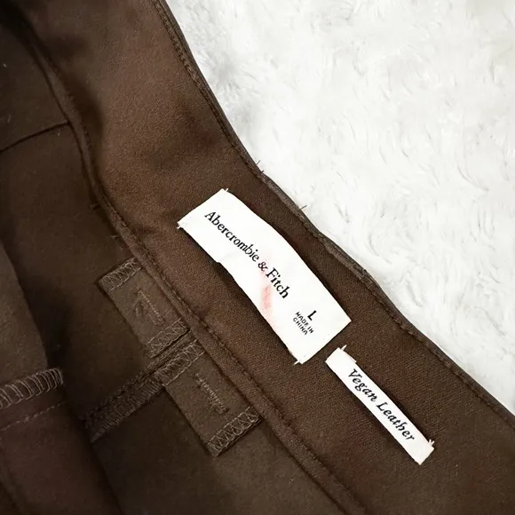 NWT- ABERCROMBIE &amp; FITCH High Rise Vegan Brown Leather Shorts