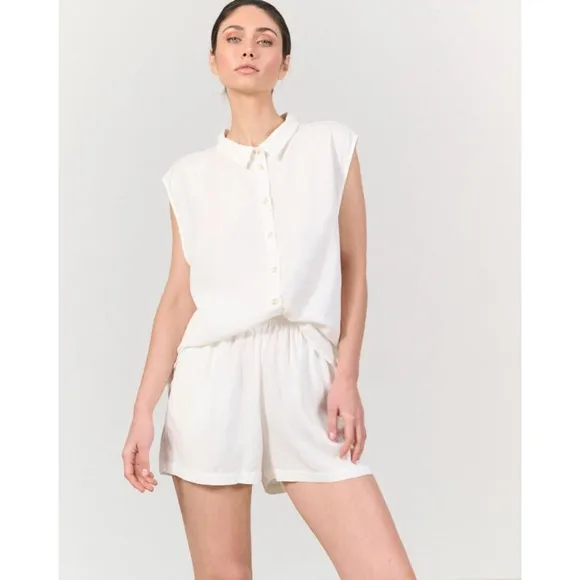 NWT Lune Active Chloe Shorts in Marshmellow White S
