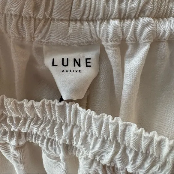 NWT Lune Active Chloe Shorts in Marshmellow White S