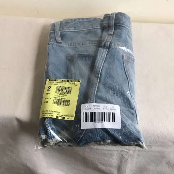 NWT Madewell Sz 32 shorts RELAXED DENIM SHORTS RENFIELD WASH: DESTROYED …