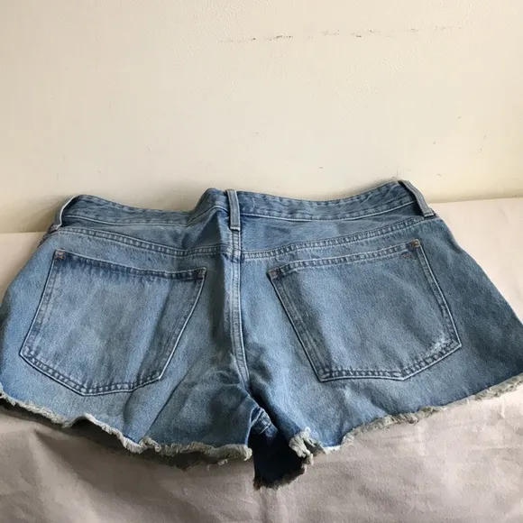 NWT Madewell Sz 32 shorts RELAXED DENIM SHORTS RENFIELD WASH: DESTROYED …