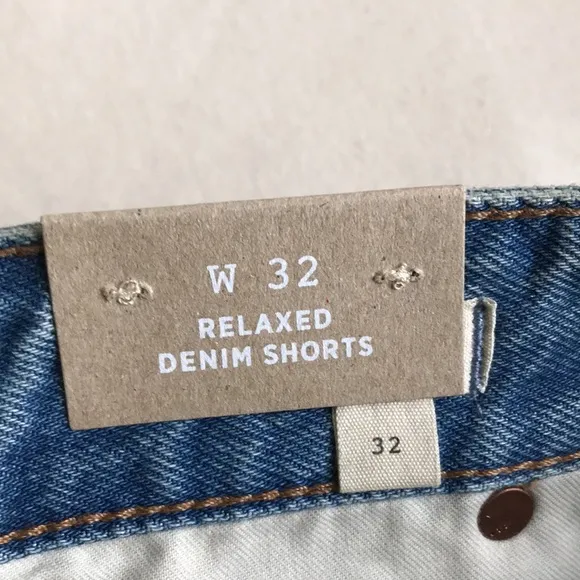 NWT Madewell Sz 32 shorts RELAXED DENIM SHORTS RENFIELD WASH: DESTROYED …