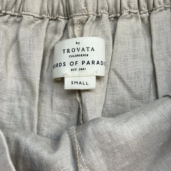 NWT Women’s Linen Shorts. SZ S. Color Wheat.
