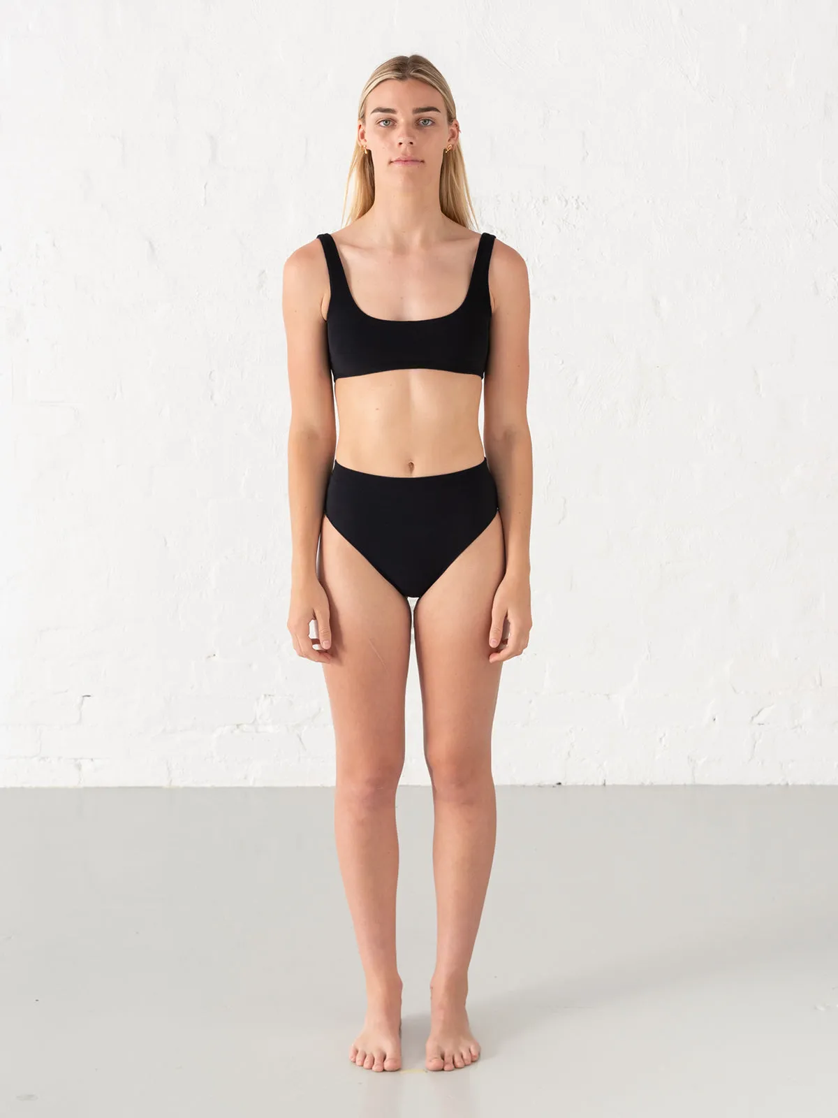 Ocean Crop | Black