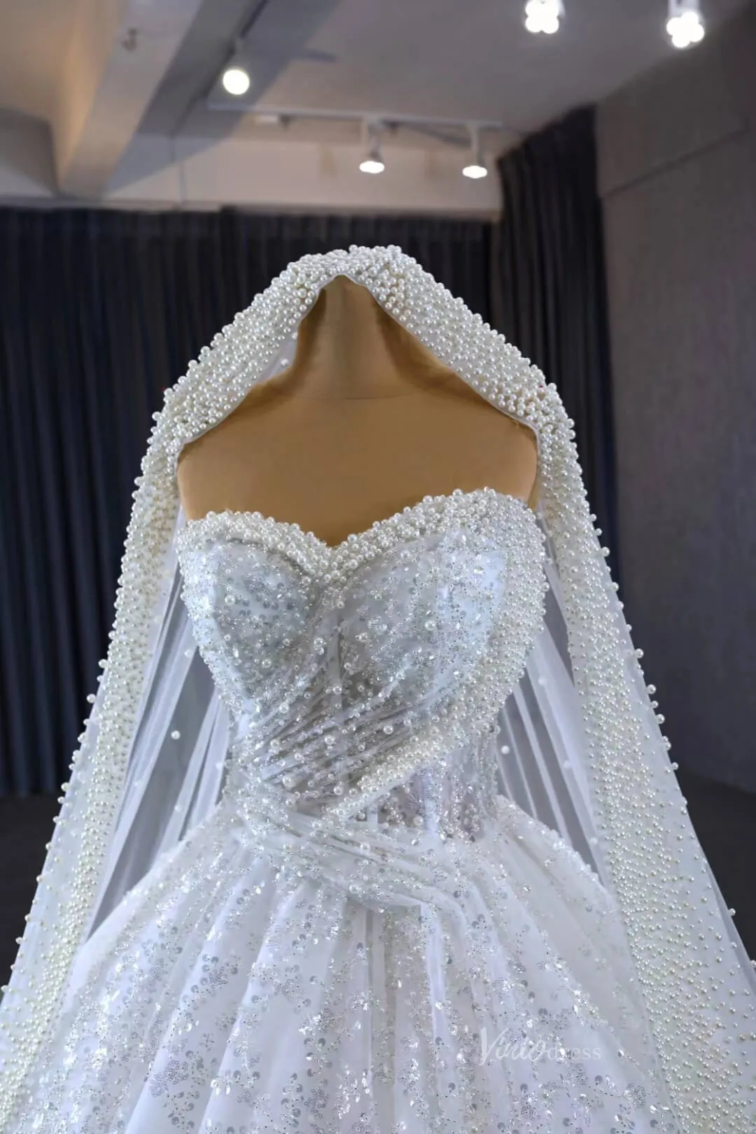Roycebridal Gorgeous Beaded Strapless Wedding Dresses Sweetheart Neck Bridal Gown 231082