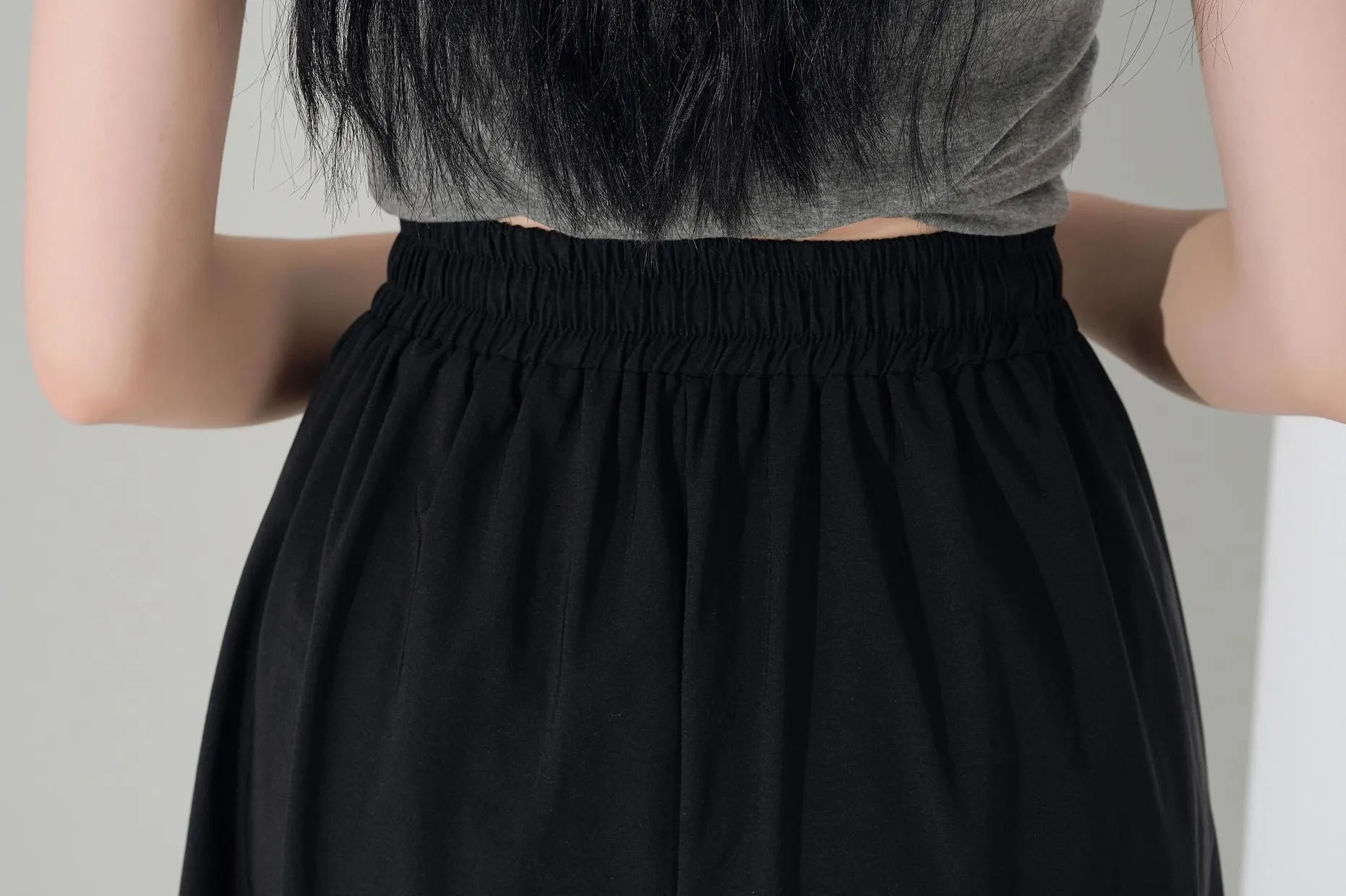 Solid Wide Leg Capri Shorts Made from Soft Silk-Cotton