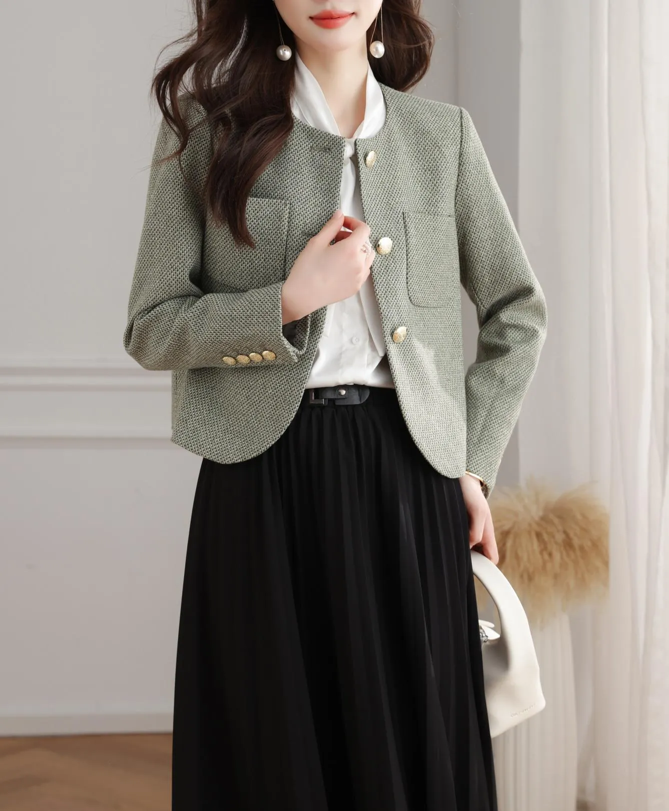 Sophisticated Women's Textured Print Blazer with Patch Pocket