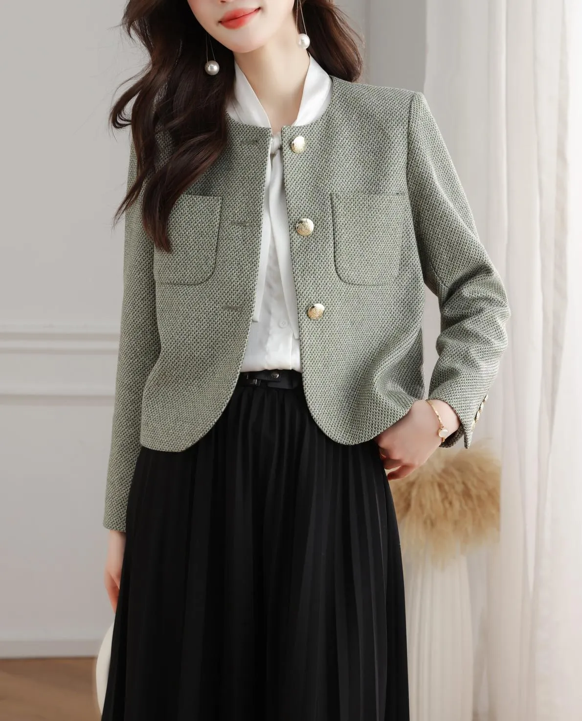 Sophisticated Women's Textured Print Blazer with Patch Pocket