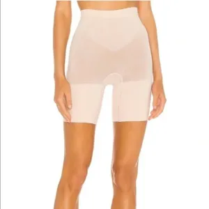 Spanx Power Shorts Shaper Short in Soft Nude Size Small