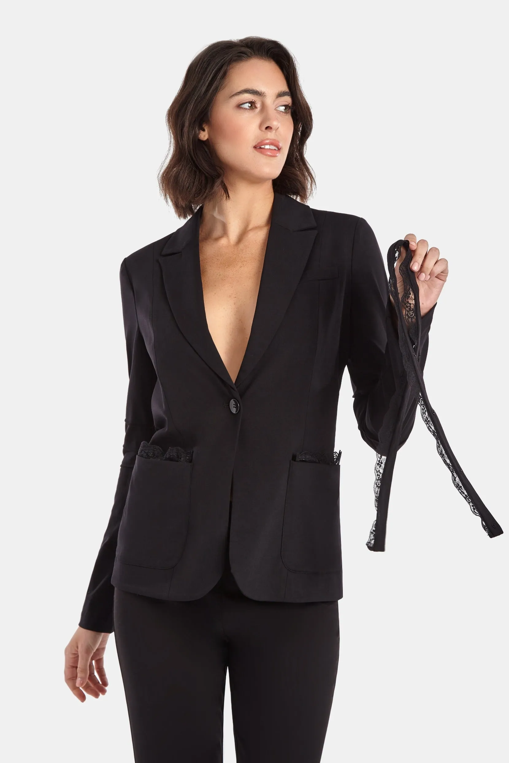 THE LACE LEAR BLAZER