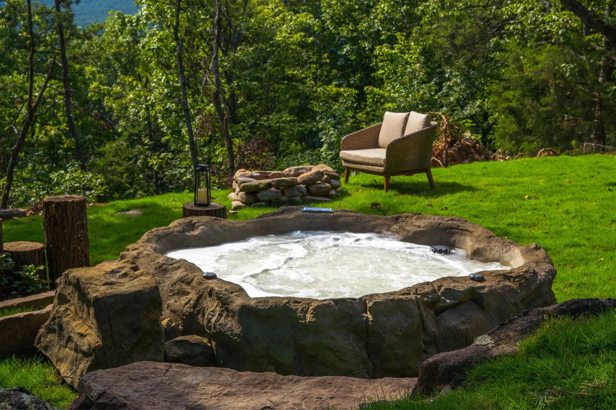 Universal Rocks Semi In-Ground Spa - Earth