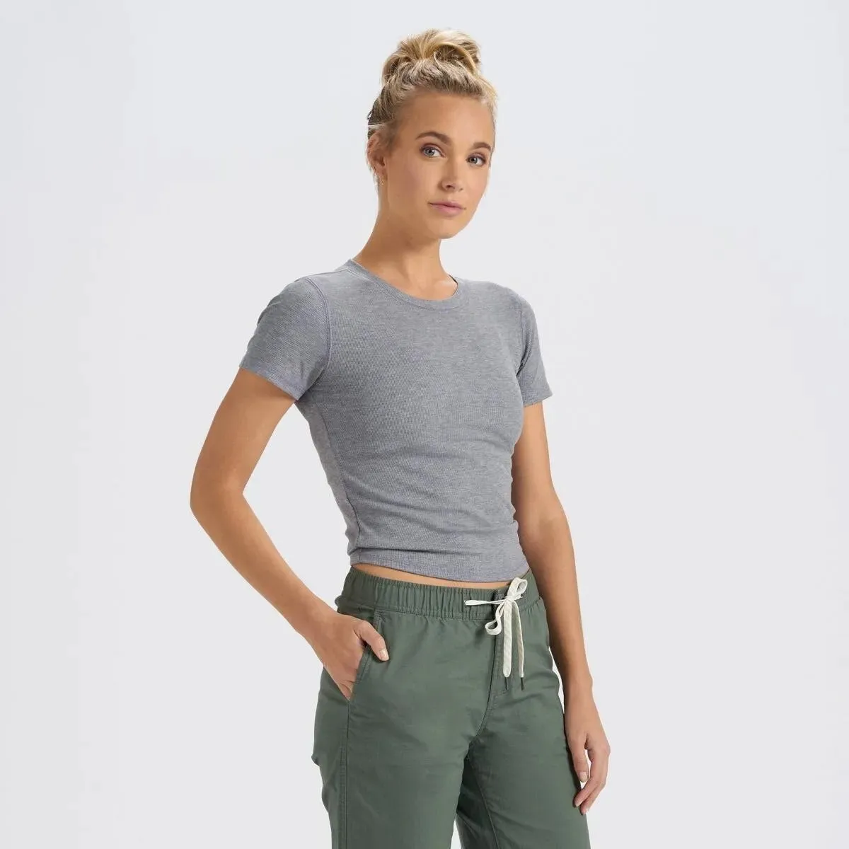 Vuori Pose Fitted Tee
