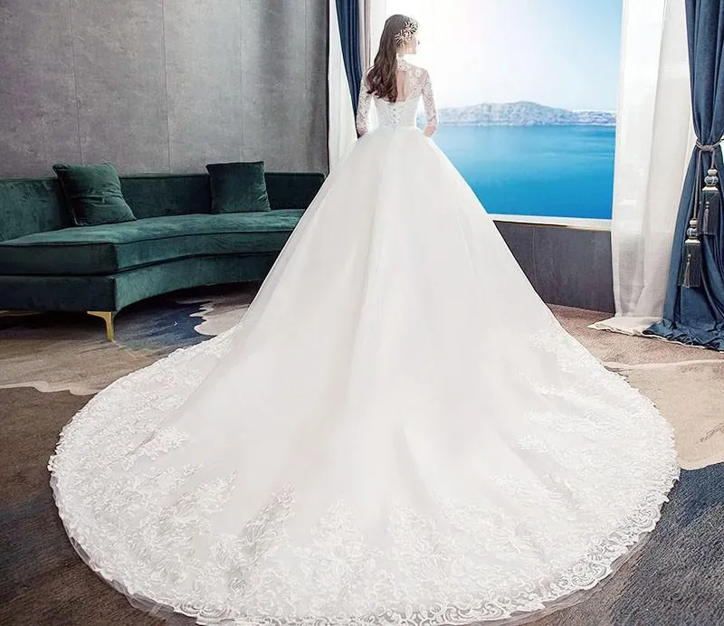 Wedding Dress With Big Train High Neck Half Sleeve Wedding Gown Vintage Bridal Gown